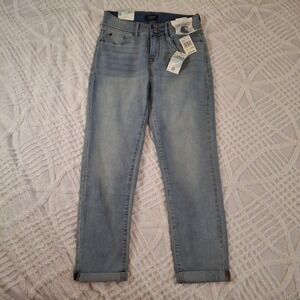 Curve Appeal Curve Creator Size 4 27 High Rise Light Wash Blue Jeans NWT